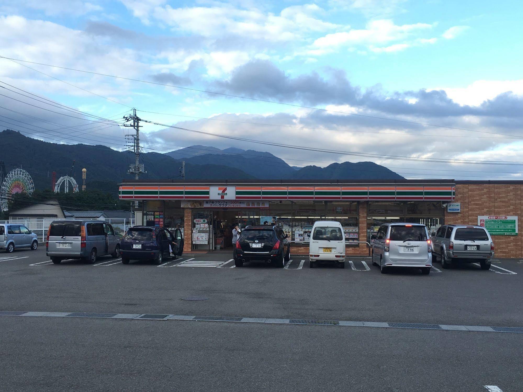 Mtfuji Guest House Kikkake Fujiyoshida Exterior foto